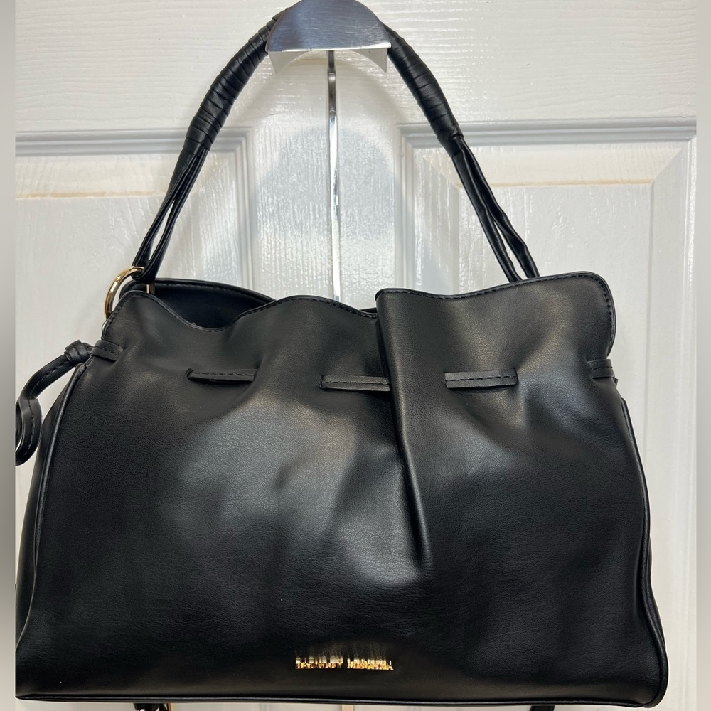 BADGLEY MISCHKA SOFT BUCKET DRAWSTRING BAG